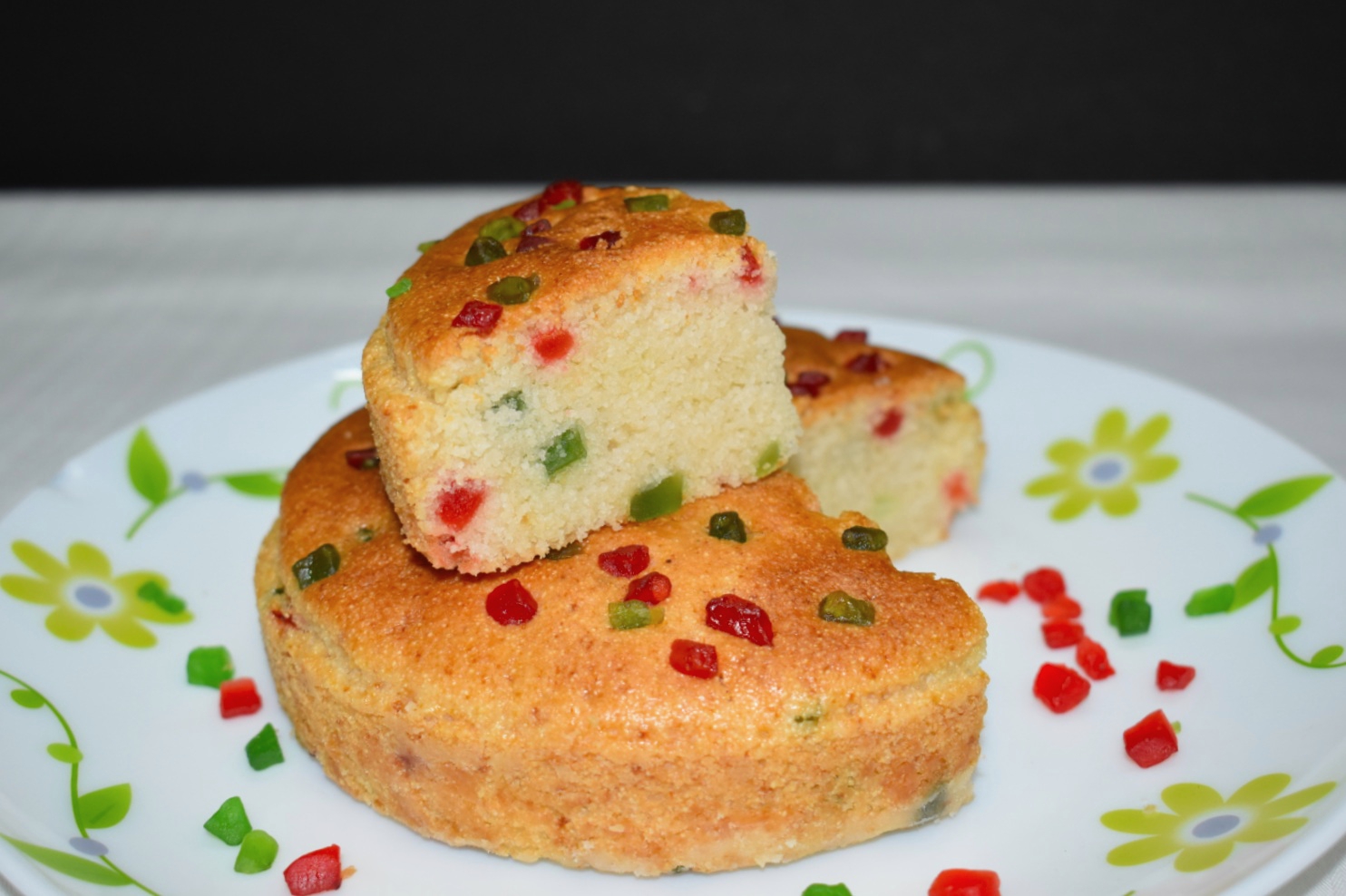 EGGLESS RAVA CAKE